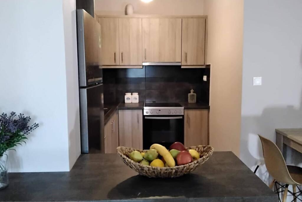 Thea Family Apartments 3 Geni  ภายนอก รูปภาพ